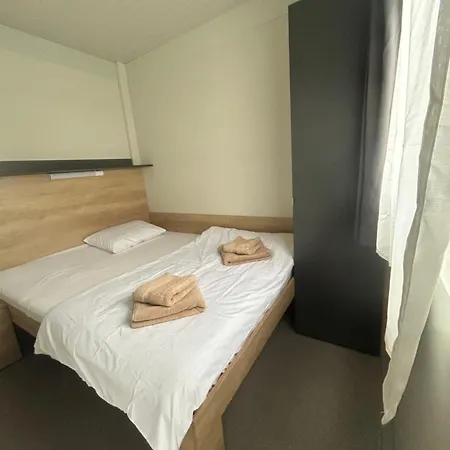 Tiny Homes Smarna 公寓